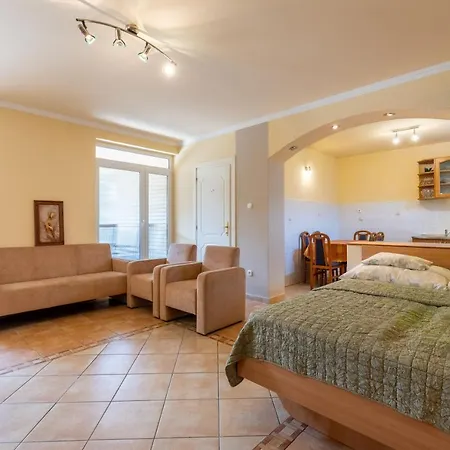 Aranyapartman Apartament