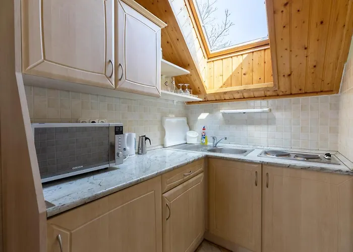 Apartament Aranyapartman *
