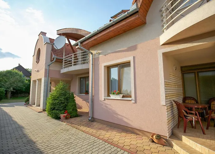 Apartament Aranyapartman *